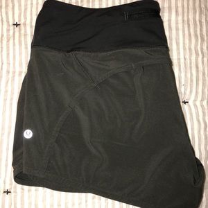 SOLD Lululemon Speed Up Shorts 2.5 size 10